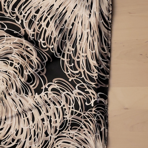 Y2K Vibe London Times Ruched Swirl Print Bodycon Dress - Picture 13 of 14